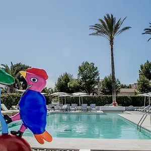 https://bq-sarah-hotel.balearic-islands.net